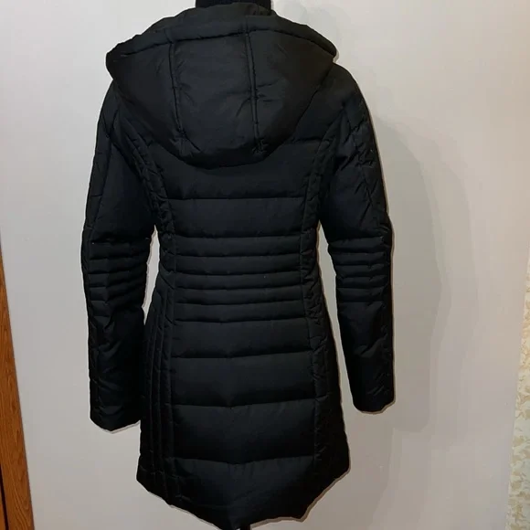 Vince Camuto Down Winter coat. - Picture 7 of 12